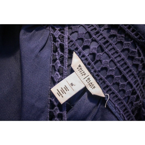 White House Black Market Blouse Top Blue Crochet Detail V Neck Size 10 - Picture 4 of 4